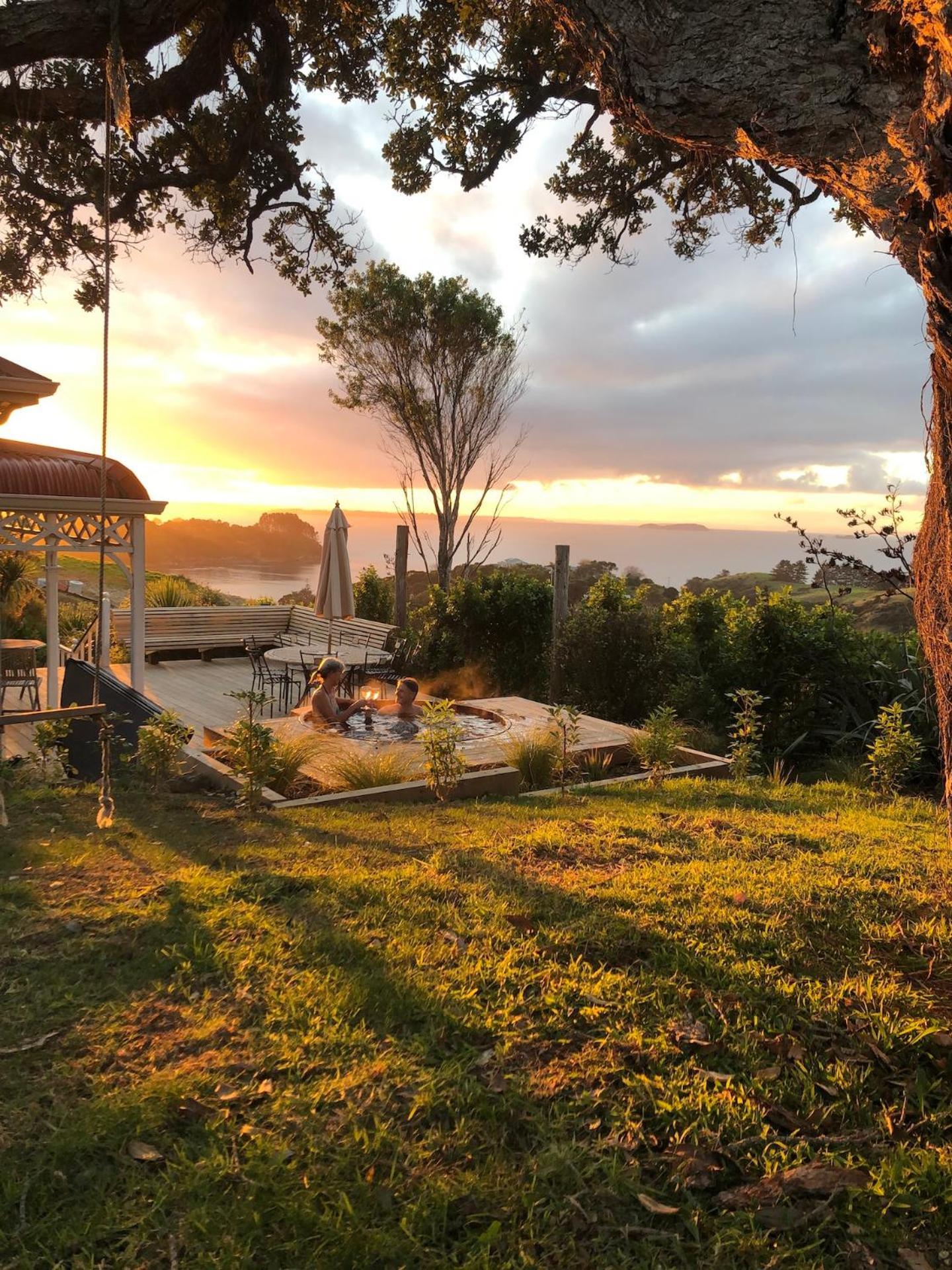 Ostend Crescent Villa - Stay Waiheke מראה חיצוני תמונה