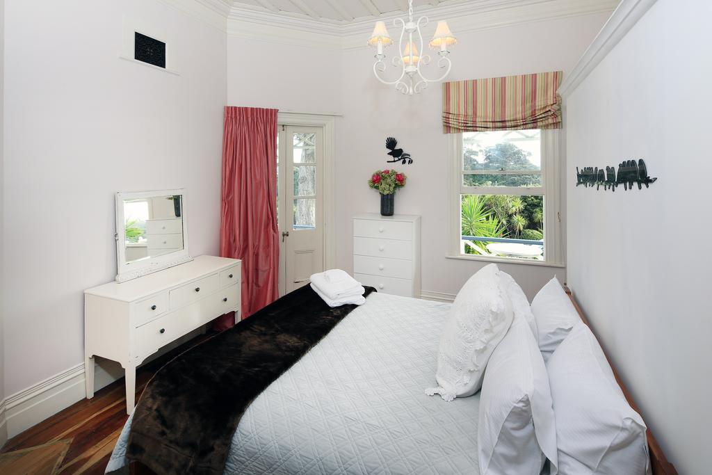 Ostend Crescent Villa - Stay Waiheke מראה חיצוני תמונה